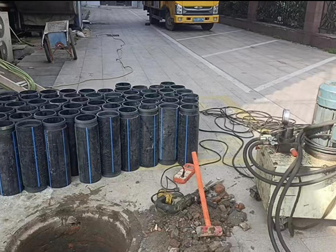 安乡PE置换管厂家 DN315置换管 非开挖管短管置换